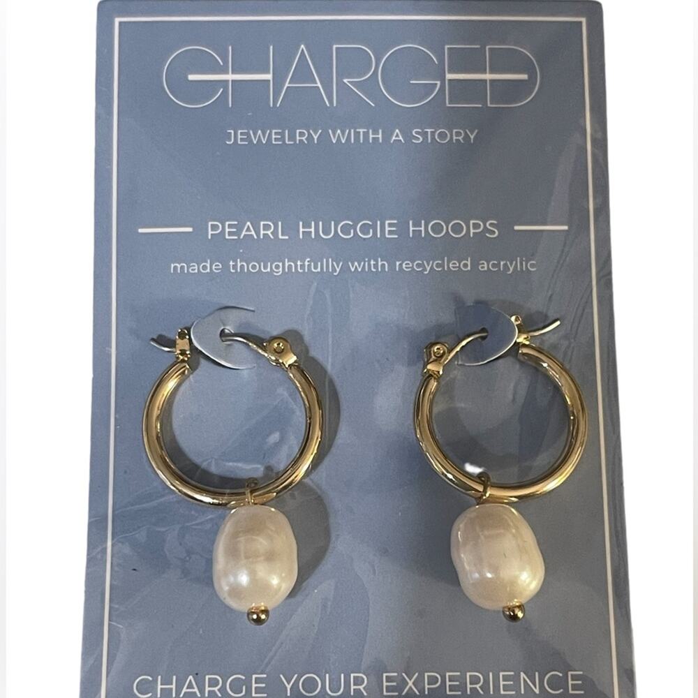 Charged Brand Pearl Huggie Hoops Goldtone NWT Pierced Earrings - Picture 4 of 5